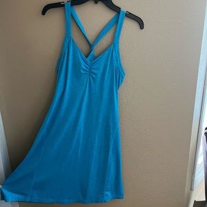 Mountain Hard Wear women’s active wear dress.  Size medium, like new condition.